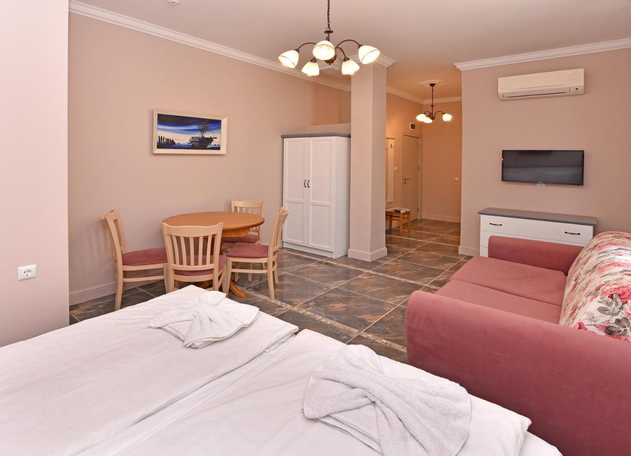 Sirena Palace Family Hotel Obzor Εξωτερικό φωτογραφία