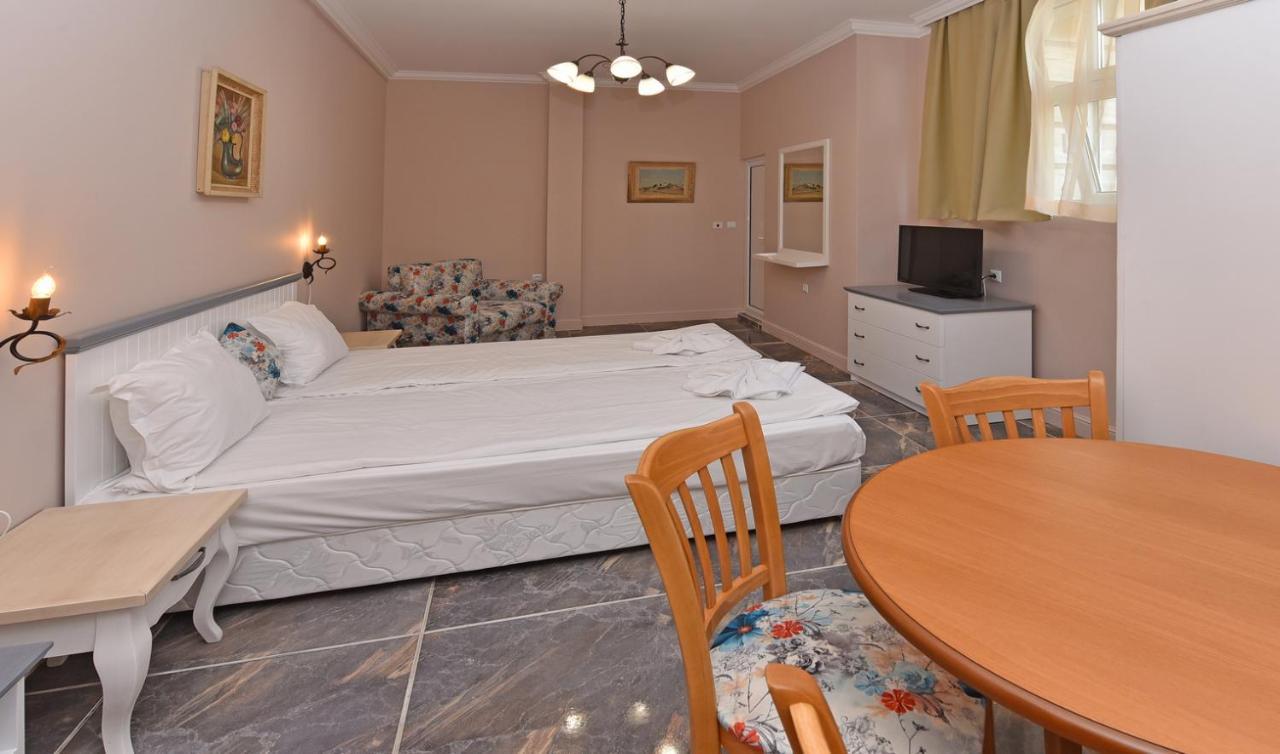 Sirena Palace Family Hotel Obzor Εξωτερικό φωτογραφία